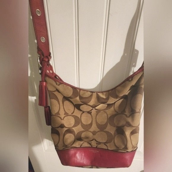 💝2/$30 Authentic Coach®️ Legacy Signature Crossbody Duffle 👜 - Picture 2 of 16